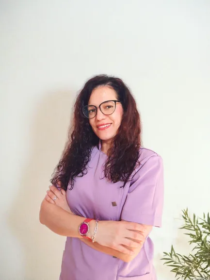 Claudia Queirolo — Especialista en masajes